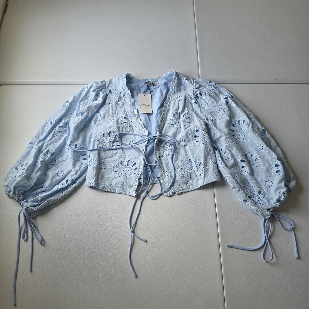 Avara Blouse Womens XS Blue Eyelet Embroidered Tie Cropped Balloon Sleeve Top